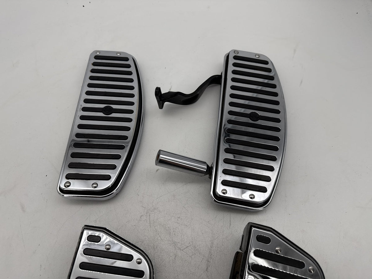 97 Harley Heritage Softail Classic Left Right Driver & Pass Floorboard Foot Rest