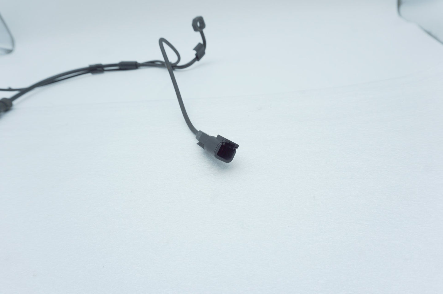 2008 - 2016 Harley-Davidson Dyna Wide Glide Front Wheel ABS Speed Sensor 40682-12