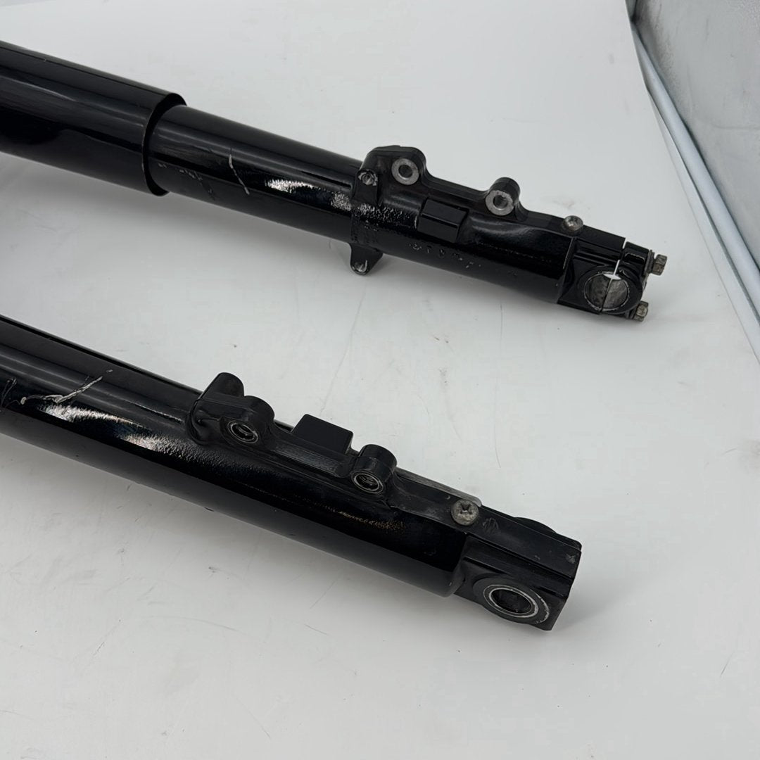 2008 - 2016 Harley-Davidson Touring Street Glide Front Triple Tree Set & LH RH Fork Legs Sliders 45435-10
