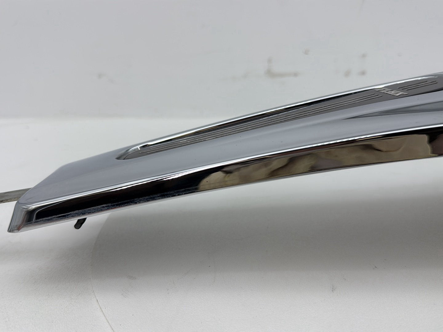 2007 - 2011 Harley-Davidson Touring Street Glide Fuel Gas Tank Dash Console NOKey 69214-08
