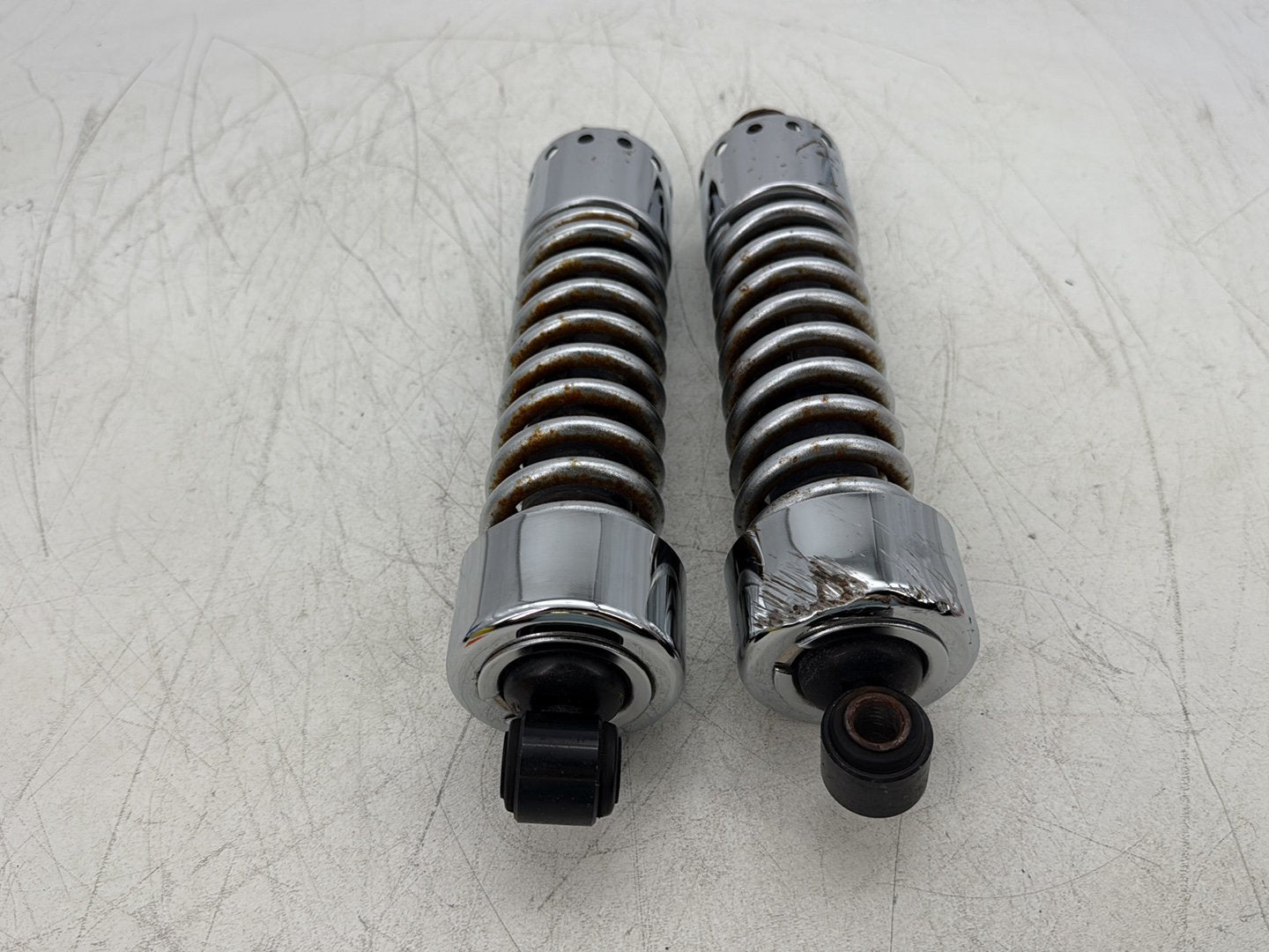 2004 Harley Sportster XL883C 883 Custom OEM Rear Left Right Shock Absorbers