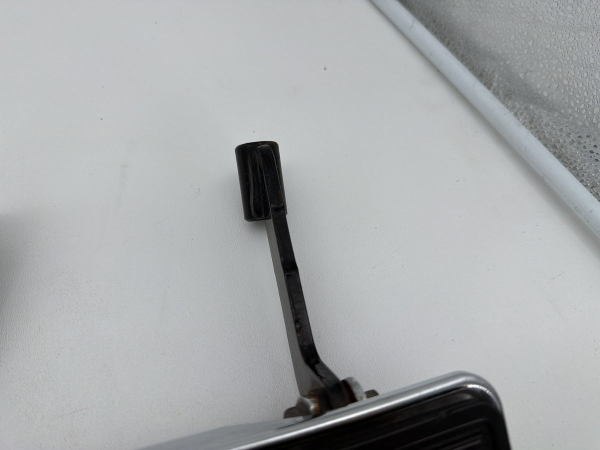 02 Harley Electra Glide Touring FLHT OEM Left Right Driver Floorboard Foot Rest