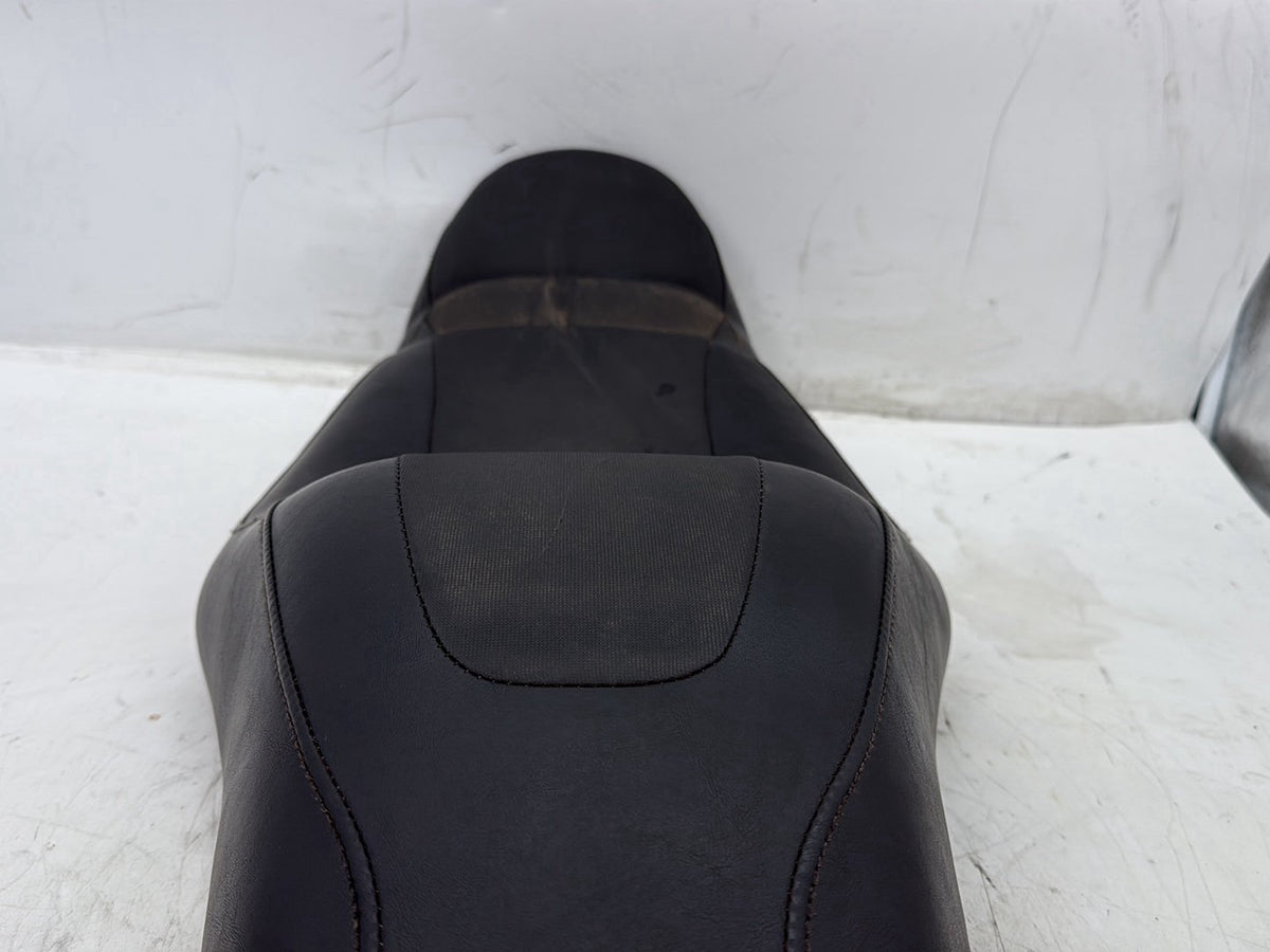 2012 Harley Dyna FXDF Fat Bob OEM Passenger Rider Driver Seat Saddle 53108-08