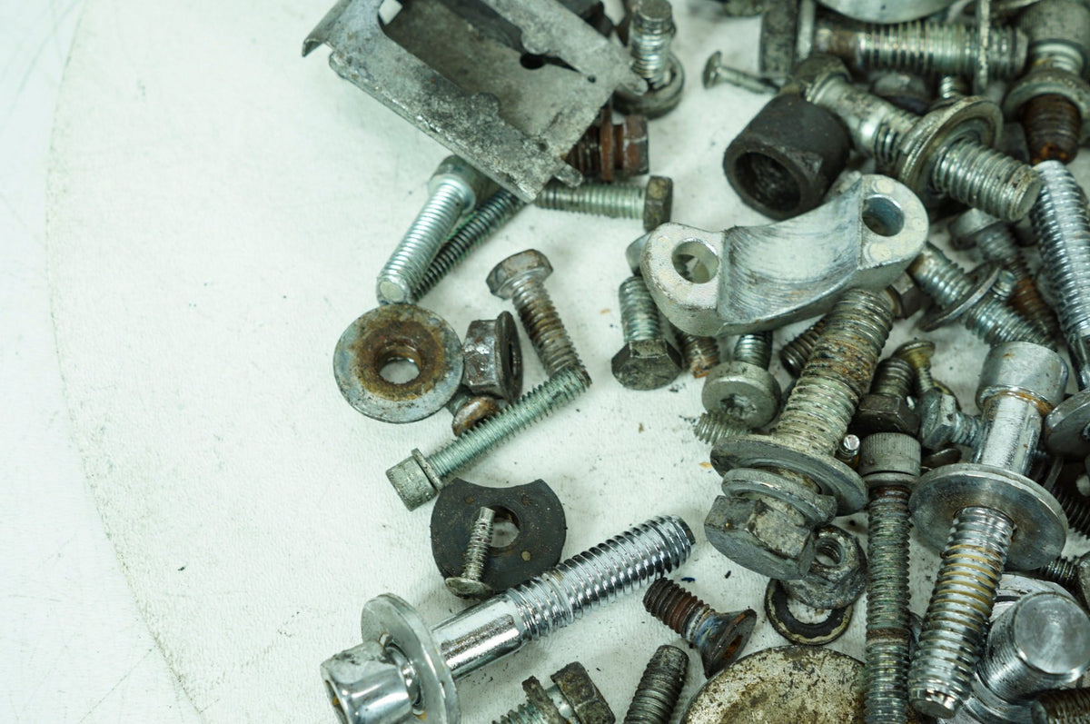 2007 Harley-Davidson Touring FLHTCUI - Hardware Bolts Nuts & Brackets