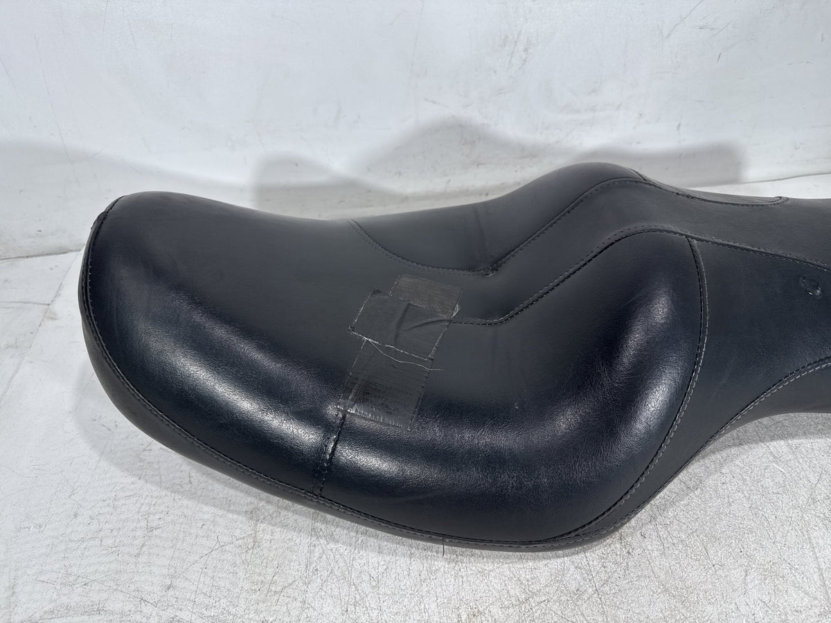 00 Harley Sportster 1200 Custom XL1200C Passenger Rider Driver Seat Saddle Torn