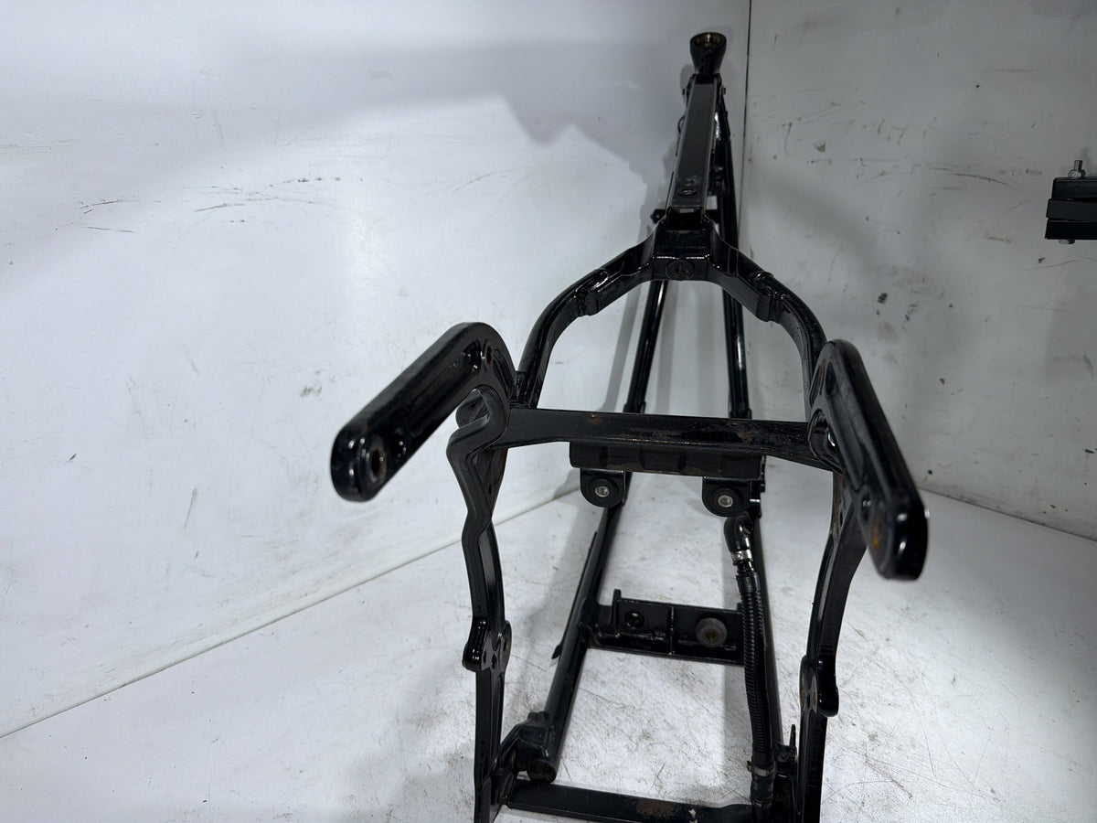 2001 Harley Fat Boy Softail FLSTFI OEM Body Main Frame Chassis SLVG