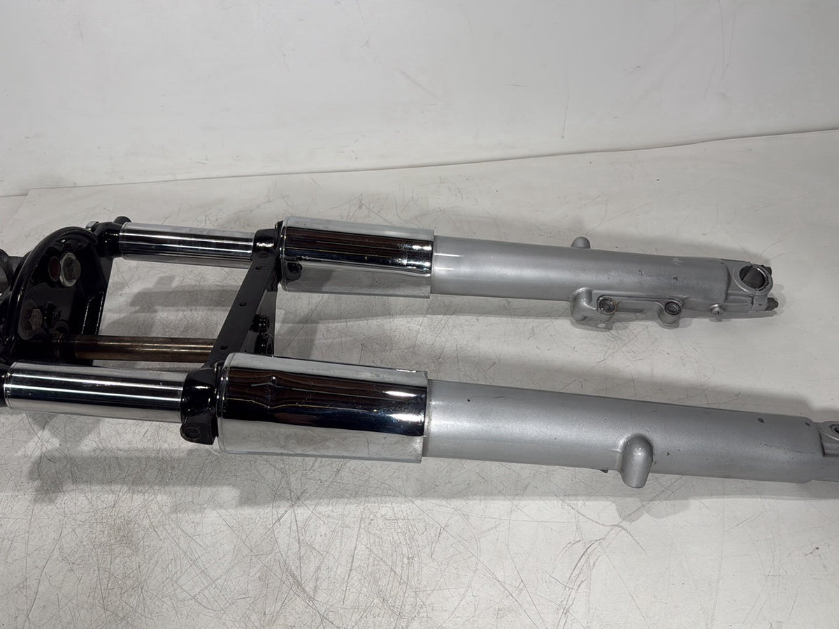 06 Harley Touring Road King OEM Front Triple Tree Set & LH RH Fork Legs Sliders