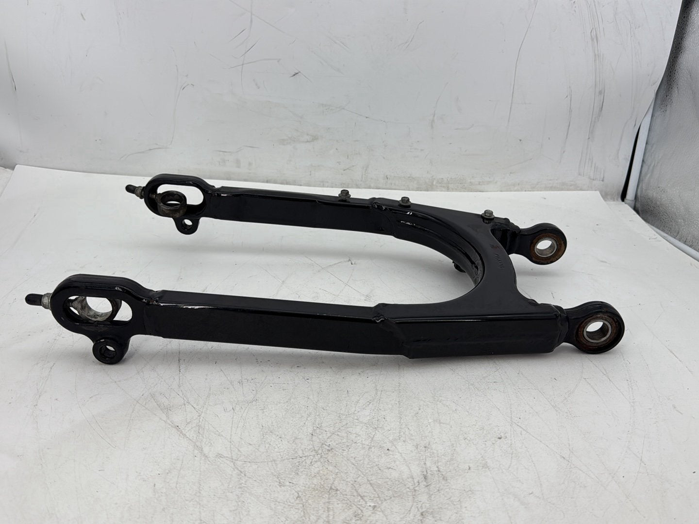2009 Harley Sportster 883 Low XL883L OEM Rear Fork Swingarm Swing Arm
