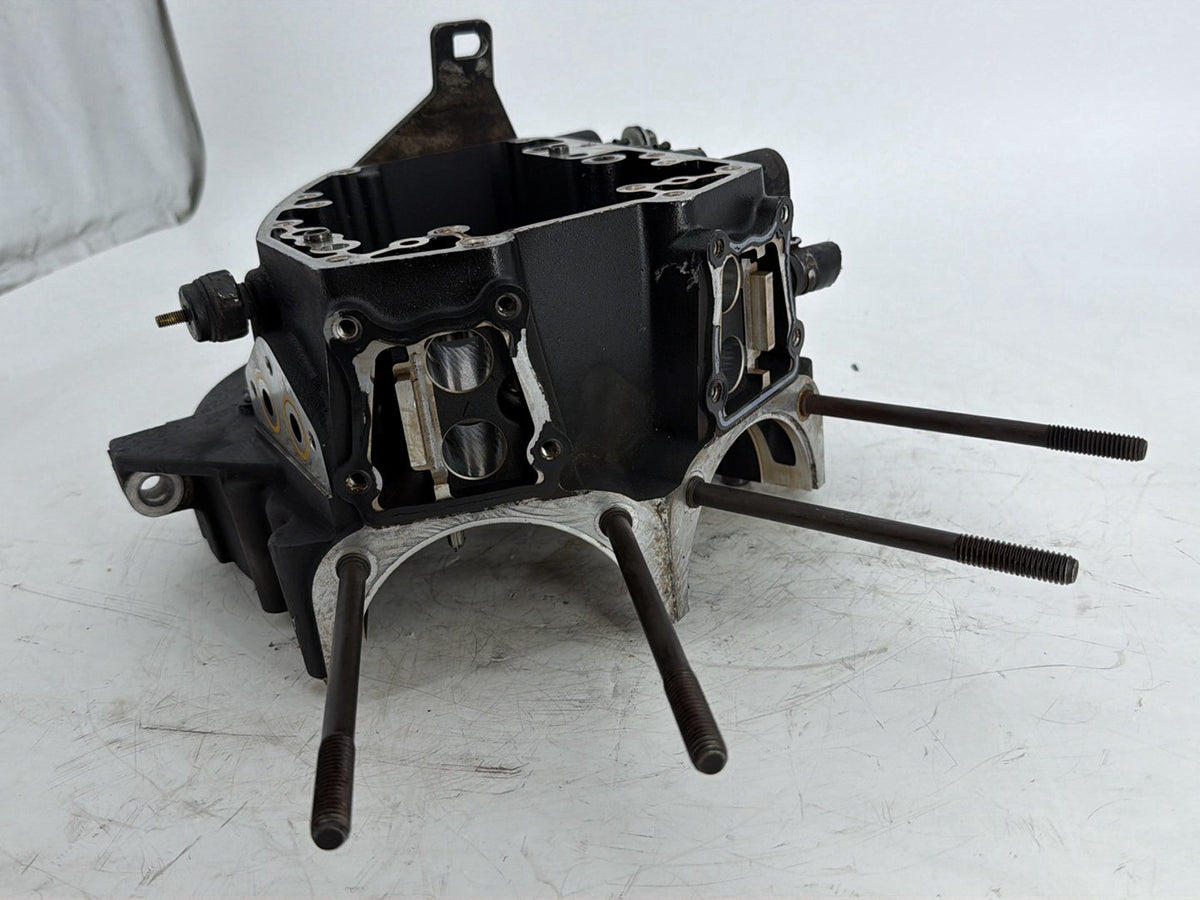 2008 Harley Touring Electra Glide Ultra OEM Crankcase Shaft Engine Motor Cover