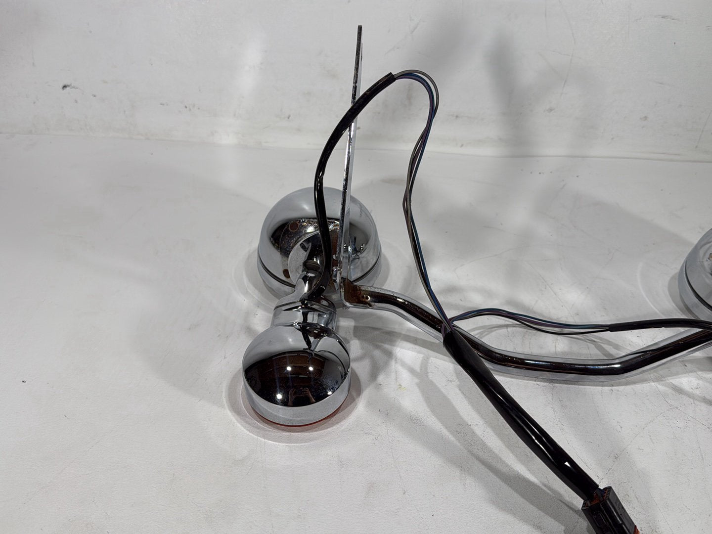 1996 Harley Electra Glide Touring FLHT OEM Front Turn Signal Indicators Aux Light Bar