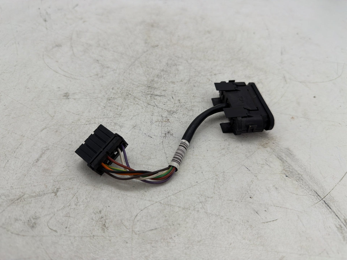 2010 Harley Street Glide Touring FLHX OEM Dash Indicator Lamp Wire Plug In