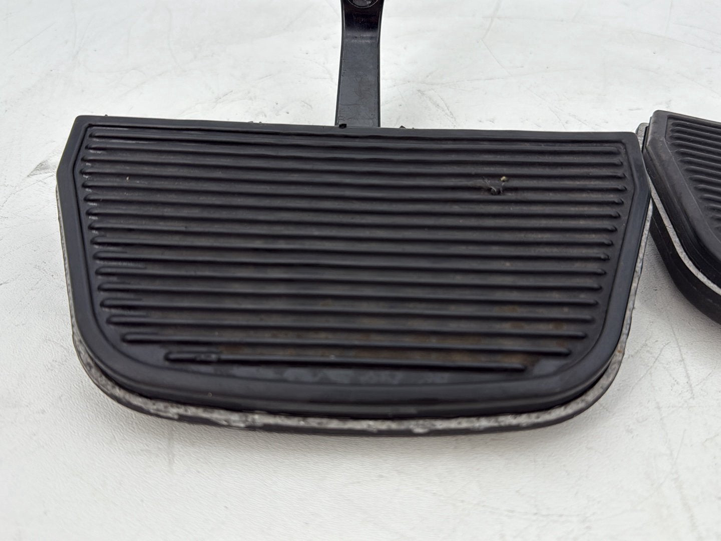 2007 - 2012 Harley-Davidson Touring Electra Glide Ultra Left & Right Passenger Floorboard Foot Rest