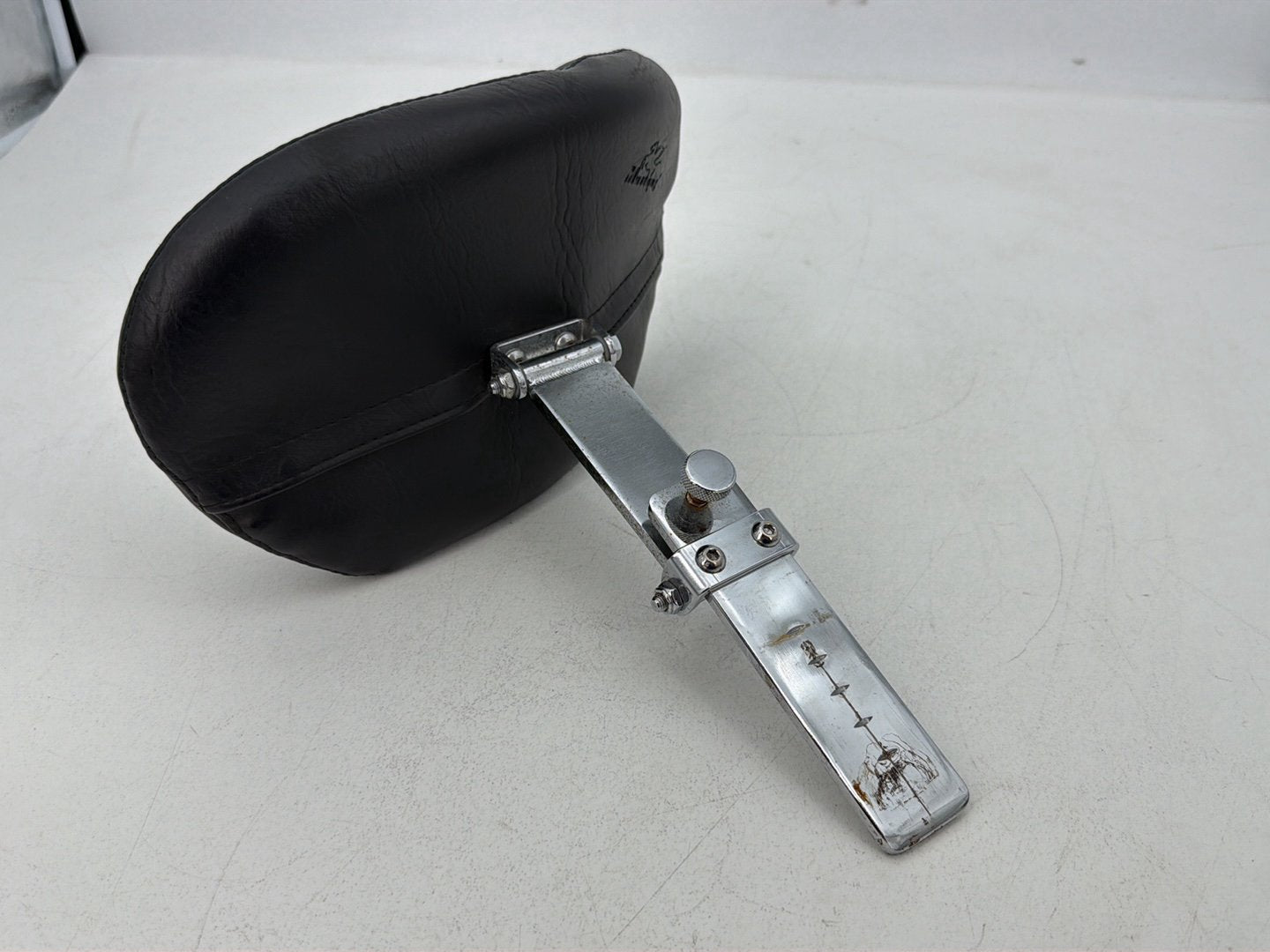 1986 - 1998 Harley-Davidson Softail Heritage Classic Rider Driver Backrest Adjustable Cushion Pad MUSTANG
