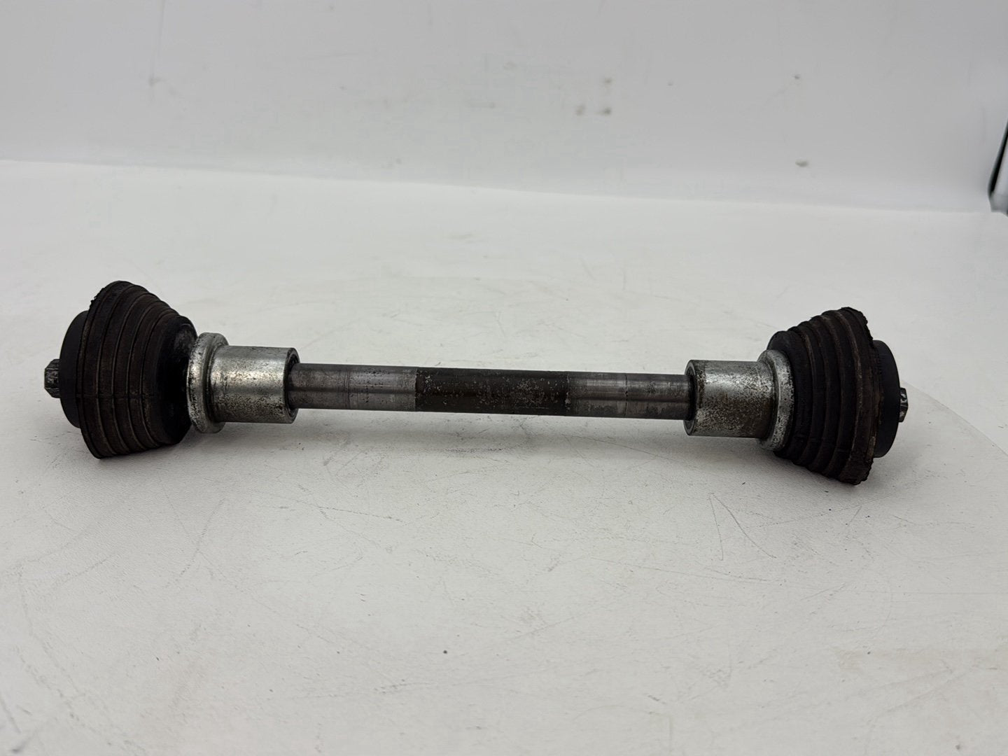 2007 - 2011 Harley-Davidson Touring Electra Glide Ultra Rear Fork Swingarm Pivot Bolt Shaft 47505-02