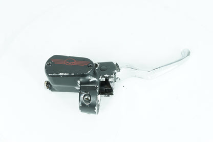 2004 - 2013 Harley-Davidson Sportster Base 883 Front Right Brake Lever Master Cylinder  	45146-04