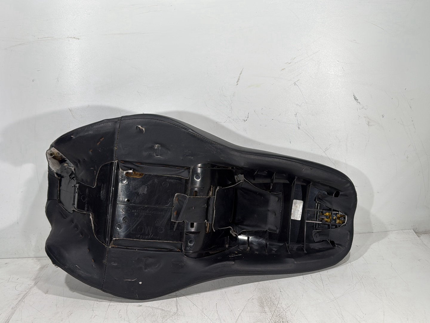 2015 Harley Road Glide Touring FLTRXS OEM Passenger Rider Driver Seat Saddle