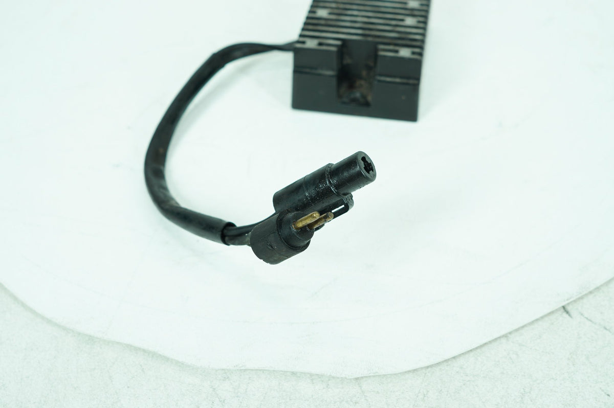 2003 Harley Sportster XL1200 C Custom OEM Voltage Regulator Rectifier
