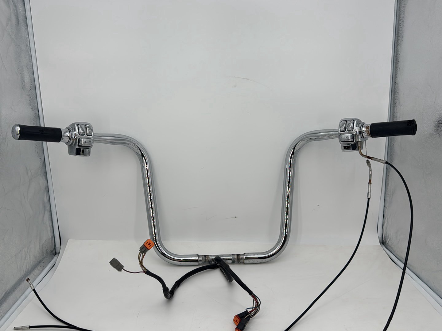 1999 - 2006 Harley-Davidson Touring Road King Custom Handlebars Left Right Switches Controls 71685-06A