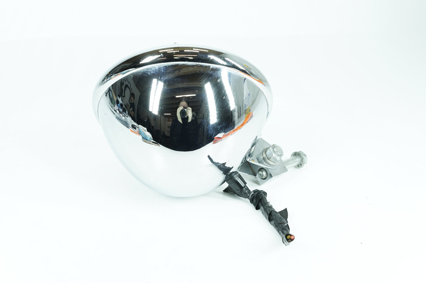 1999 - 2006 Harley-Davidson Dyna Wide Glide Headlight Headlamp Head Light Halogen  	67777-80A
