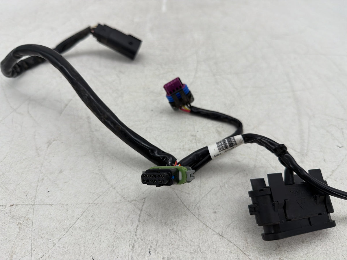 2017 Harley Dyna Street Bob FXDB OEM Dash Indicator Lamp Wire Plug In 68789-96A
