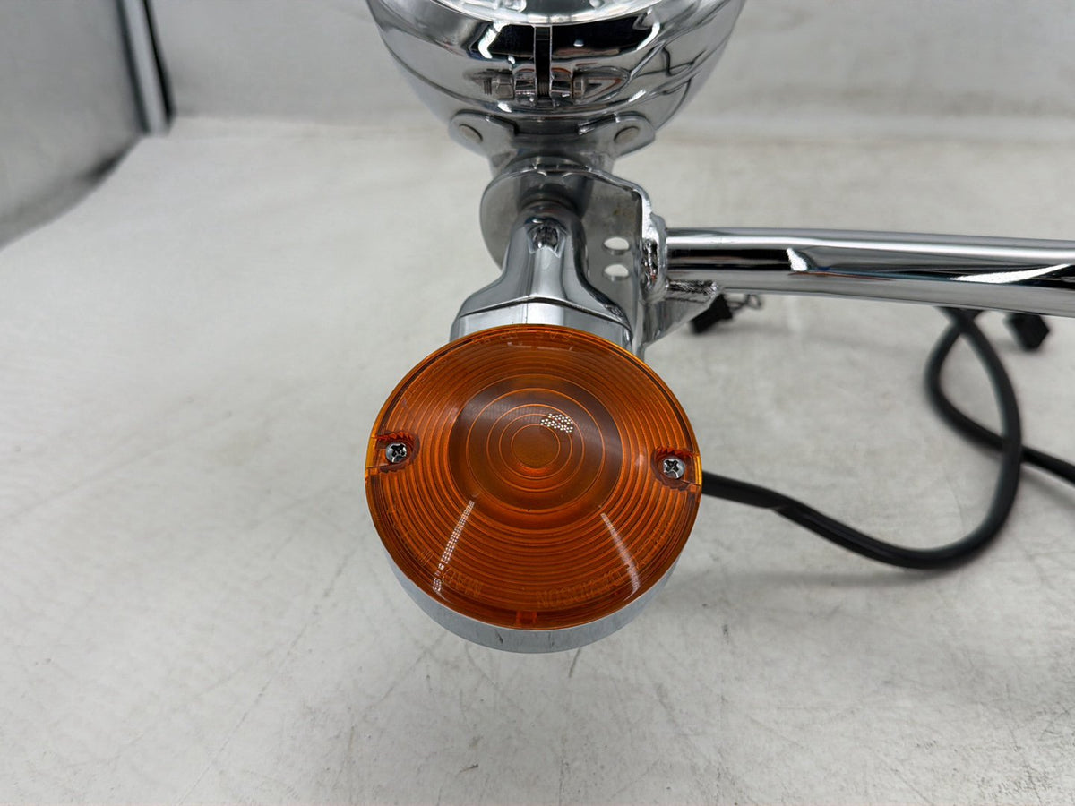 2011 Harley Electra Glide Touring Ultra OEM Front Turn Signal Indicators Aux Light Bar