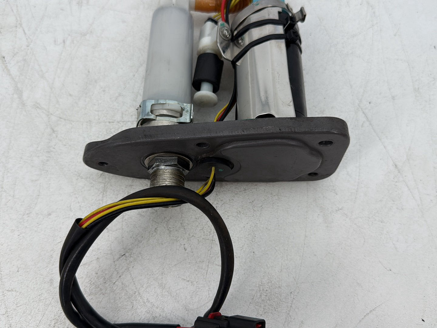 2009 Harley Sportster 883 Low XL883L OEM Fuel Pump Gas Gasoline Petrol Sending