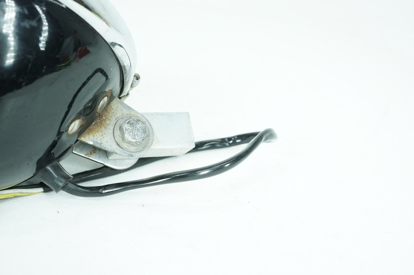 2000 - 2006 Harley-Davidson Dyna Street Bob Headlight Headlamp Head Lamp Light LED 69356-06