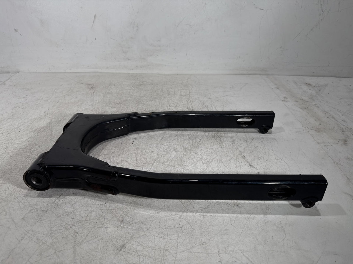 1995 Harley Electra Glide Touring FLHT OEM Rear Fork Swingarm Swing Arm