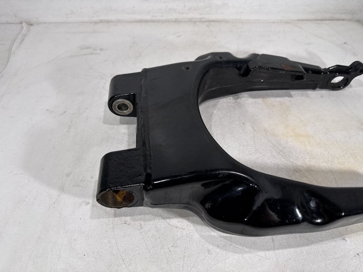 2011 Harley Electra Glide Touring Ultra OEM Rear Fork Swingarm Swing Arm