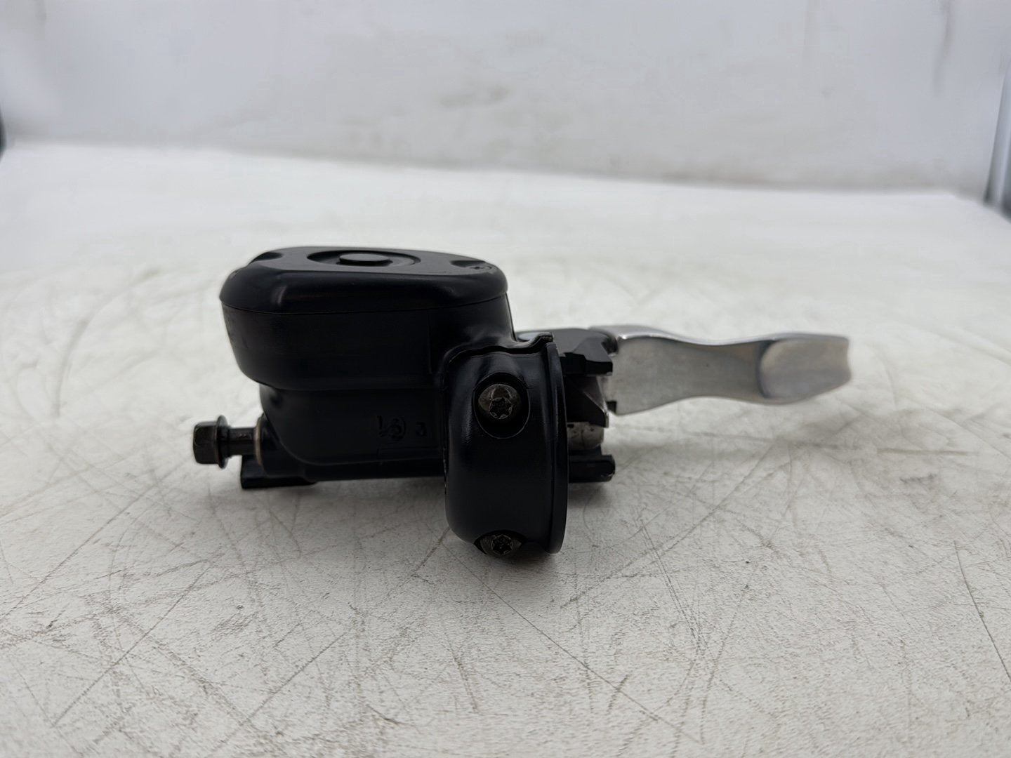 2006 Harley Sportster XL883L 883 Low OEM Front Right Brake Lever Master Cylinder