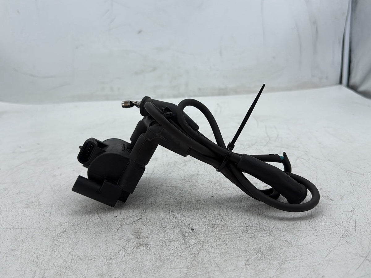 2010 Harley Road King Touring Classic OEM Ignition Coil Spark Plugs Cable