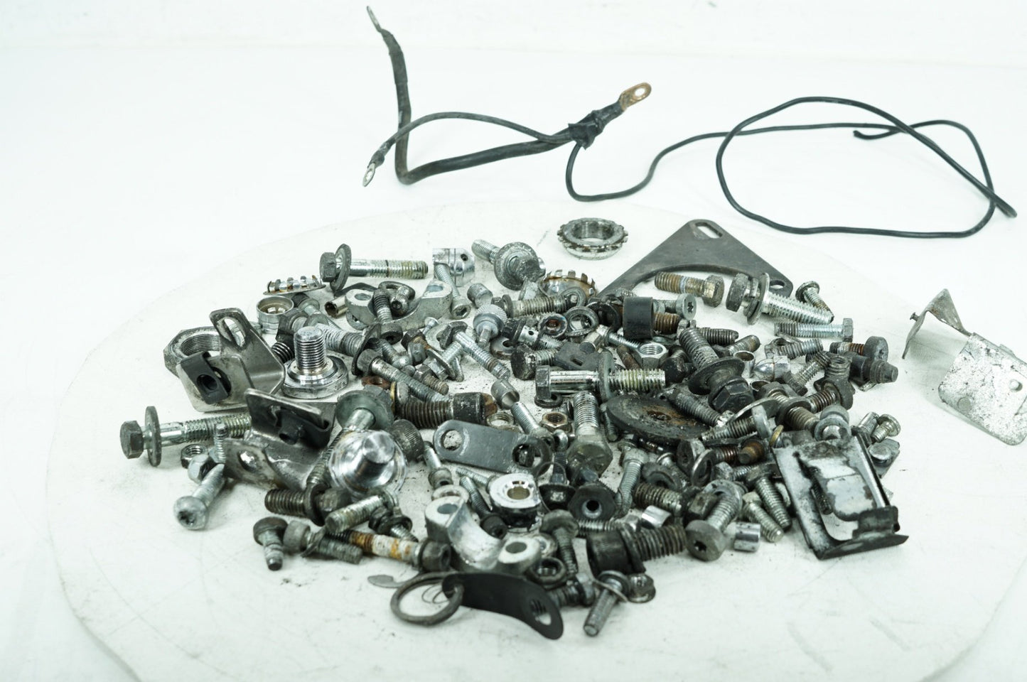 2000 - 2006 Harley-Davidson Touring Electra Ultra Hardware Bolts Nuts & Brackets