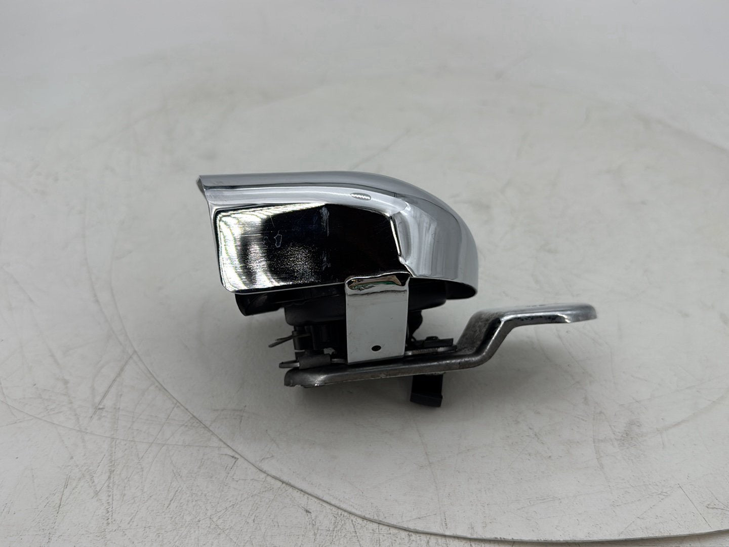 2008 Harley Electra Glide Touring Ultra FLHTCUI OEM Horn Signal Klaxon Chrome Cover