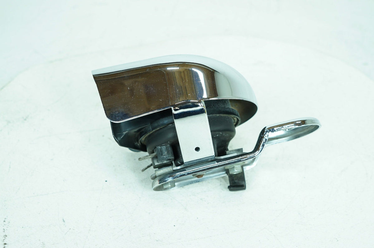 2007 - 2017 Harley-Davidson Dyna Low Rider Horn Signal Klaxon Chrome Cover 69012-93A