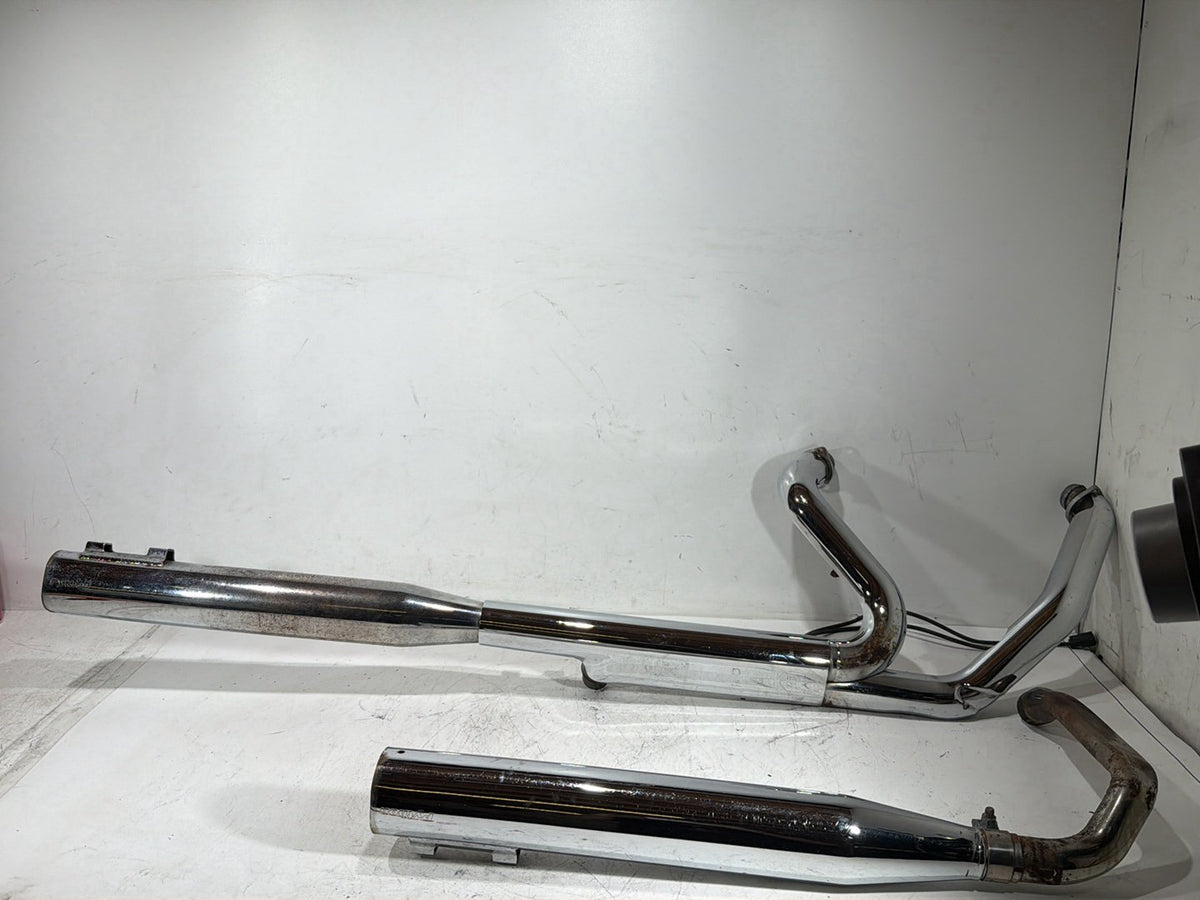 2010 Harley Road King Touring Classic Exhaust Headers Pipe Mufflers Python