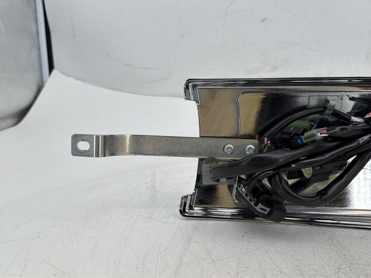 2022 Harley Road King Touring FLHR OEM Fuel Gas Tank Dash Console NOKey