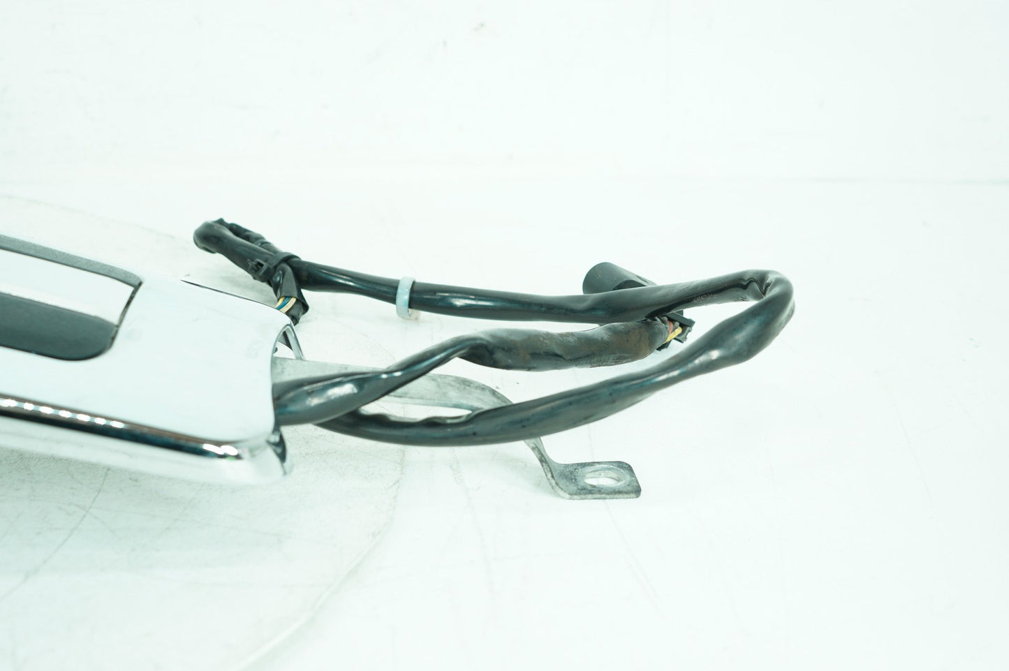 2007 - 2011 Harley-Davidson Touring Electra Glide Ultra Fuel Gas Tank Dash Console NOKey 61270-08