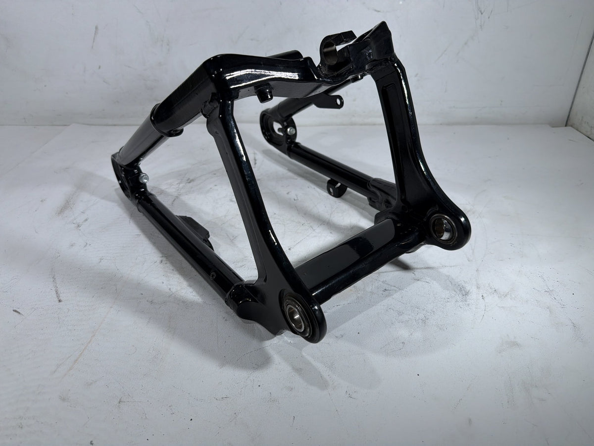 2020 Harley Softail Standard FXST OEM Rear Fork Swingarm Swing Arm