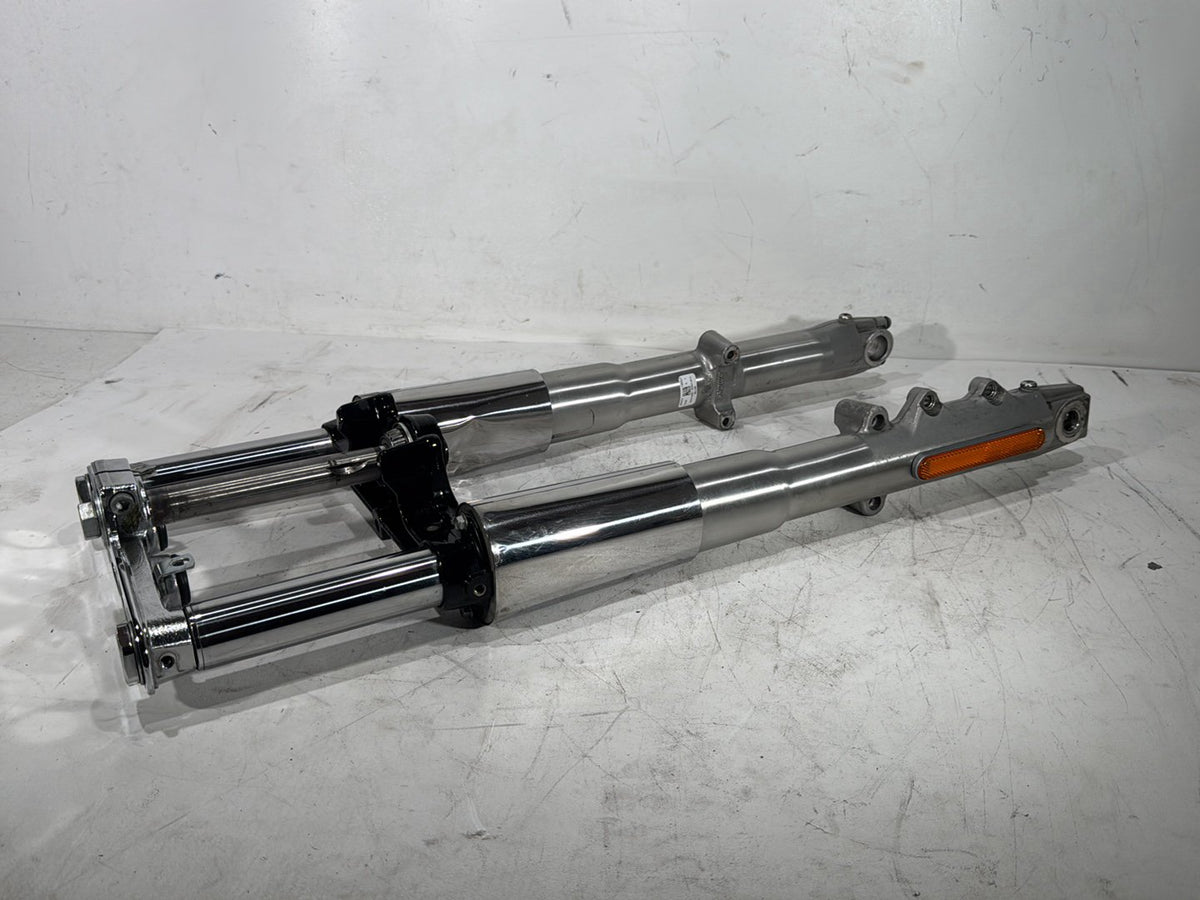 2013 Harley Heritage Softail Classic FLSTC OEM Front Triple Tree Set & LH RH Fork Legs Sliders
