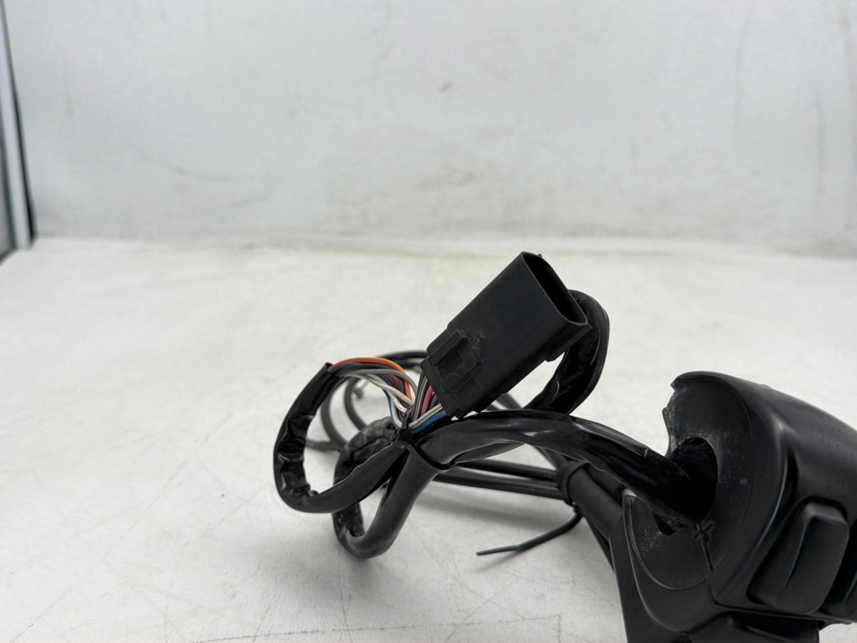 2007 Harley Electra Glide Touring OEM Right Engine Start Kill Switches Controls