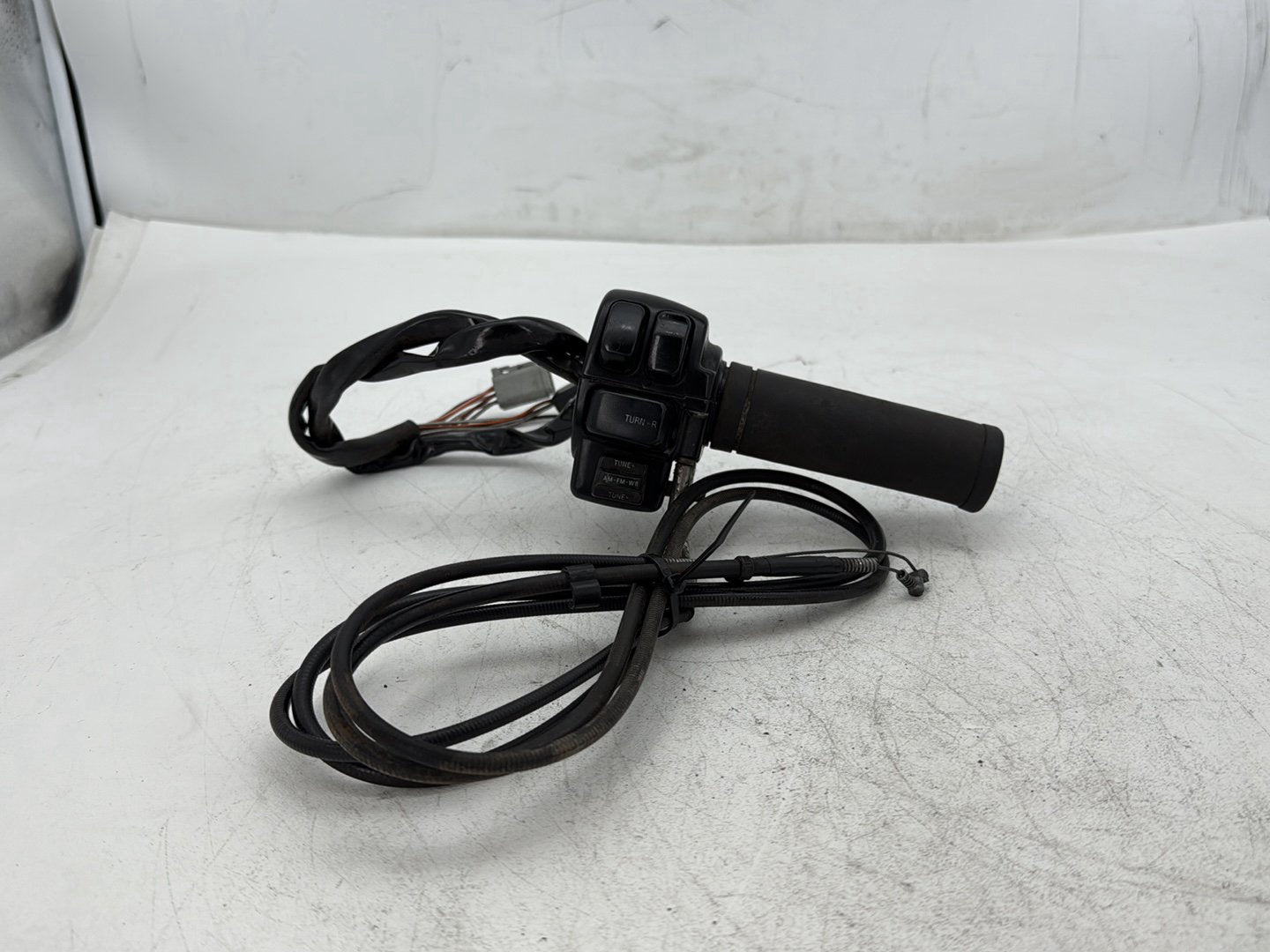 1996 Harley Electra Glide Touring FLHT OEM Right Engine Start Kill Switches Controls