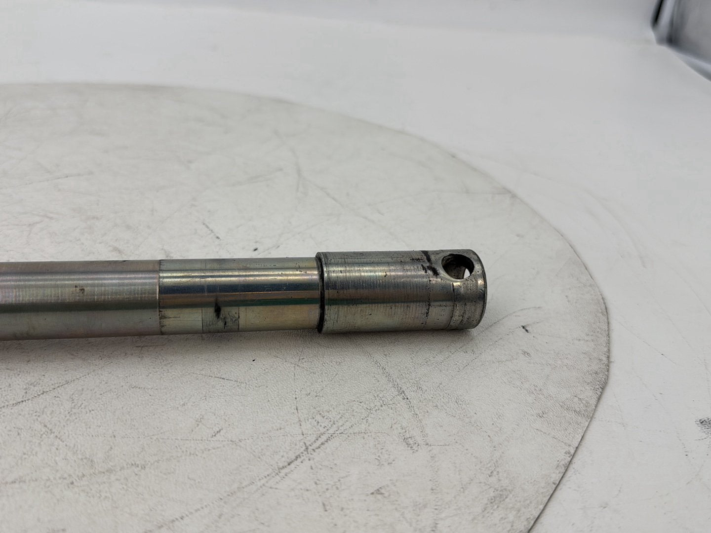 2007 - 2016 Harley-Davidson Touring Electra Glide Ultra Front Wheel Axle Bolt Shaft