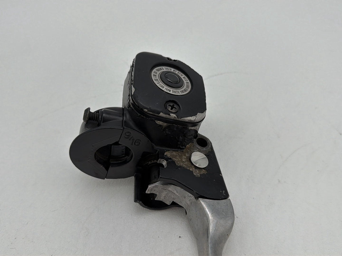 2011 Harley Heritage Softail Classic OEM Front Right Brake Lever Master Cylinder