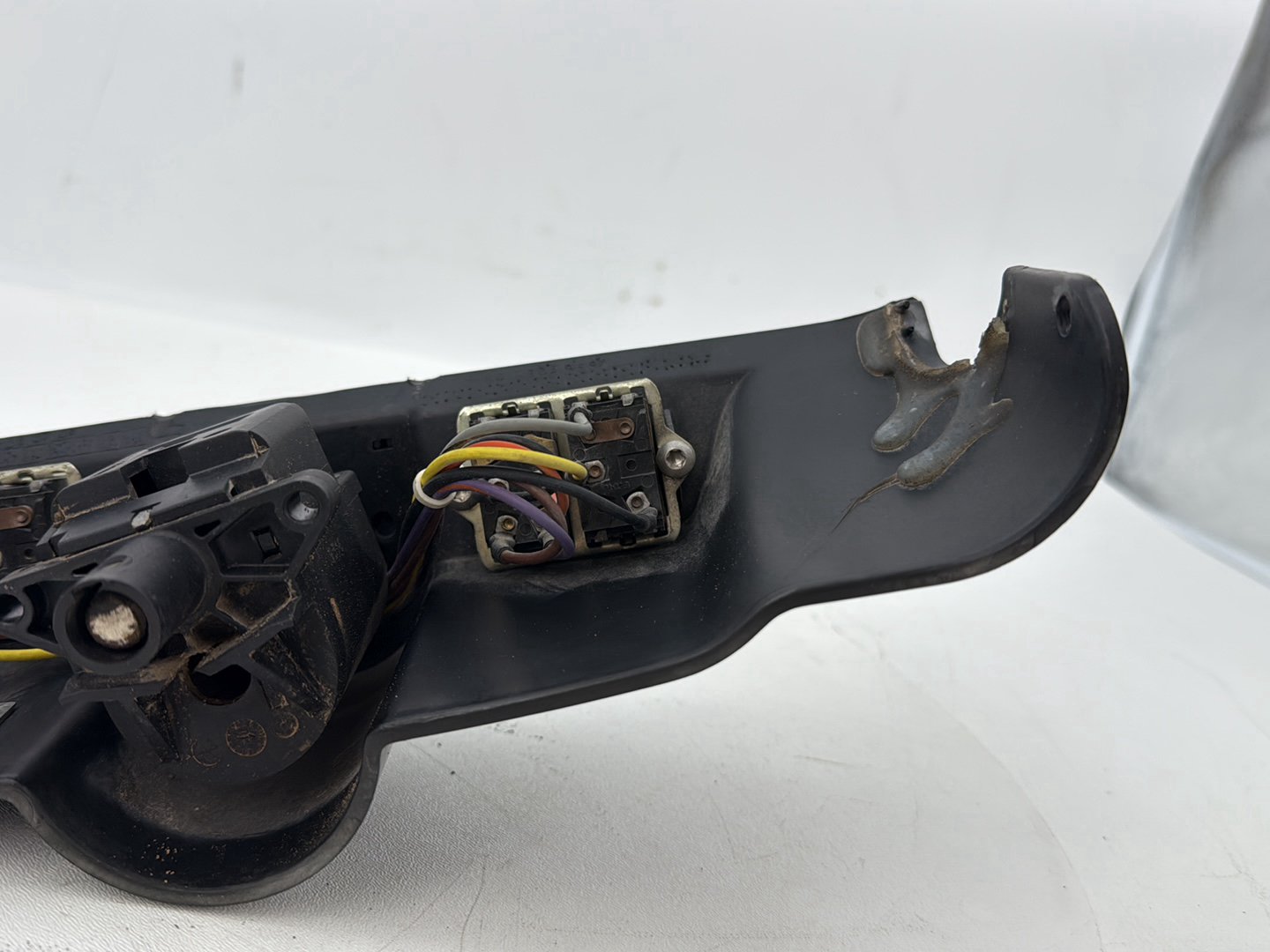 2007 - 2011 Harley-Davidson Touring Electra Glide Ultra Dash Ignition Cap Switch Lockset NO Key 71572-06