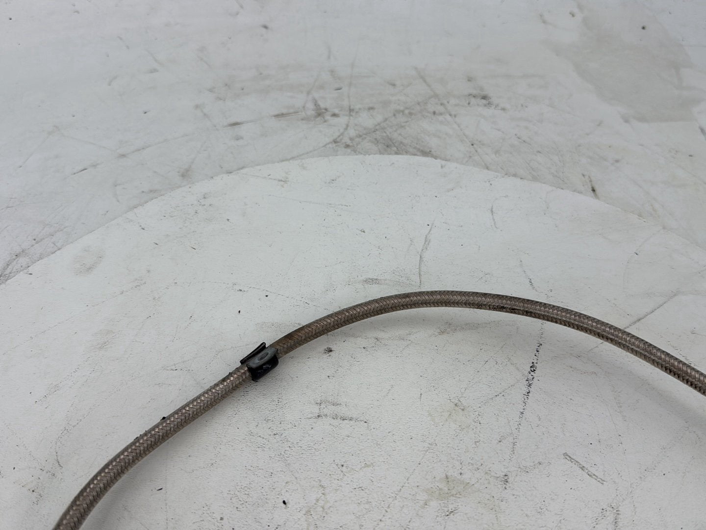 2006 Harley Dyna Super Glide Custom FXDCI OEM Front Brake Hose Line Pipe