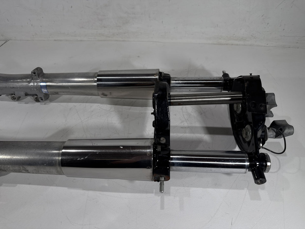 2011 Harley Road King Touring OEM Front Triple Tree Set LH RH Fork Legs Sliders