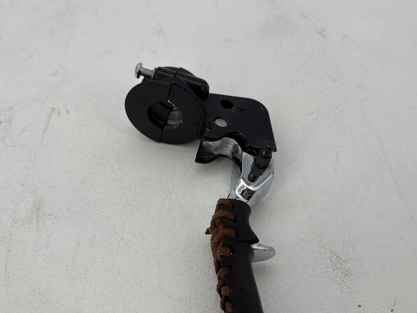 2004 Harley Softail FLSTC Heritage Classic OEM Front Left Hand Clutch Control Lever