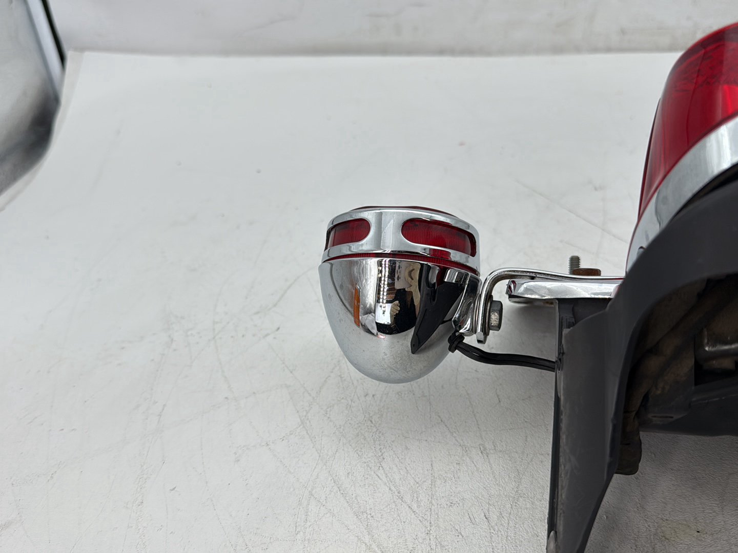 2000 Harley Dyna FXDWG Wide Glide OEM Rear Right Turn Signal Indicator