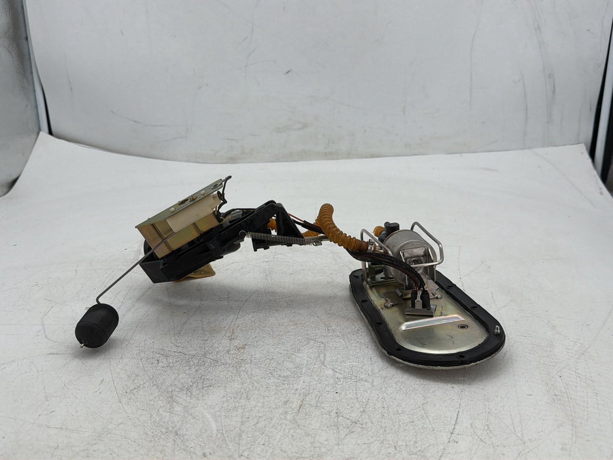 2004 Harley Road King Touring Classic OEM Fuel Pump Gas Gasoline Petrol Sending