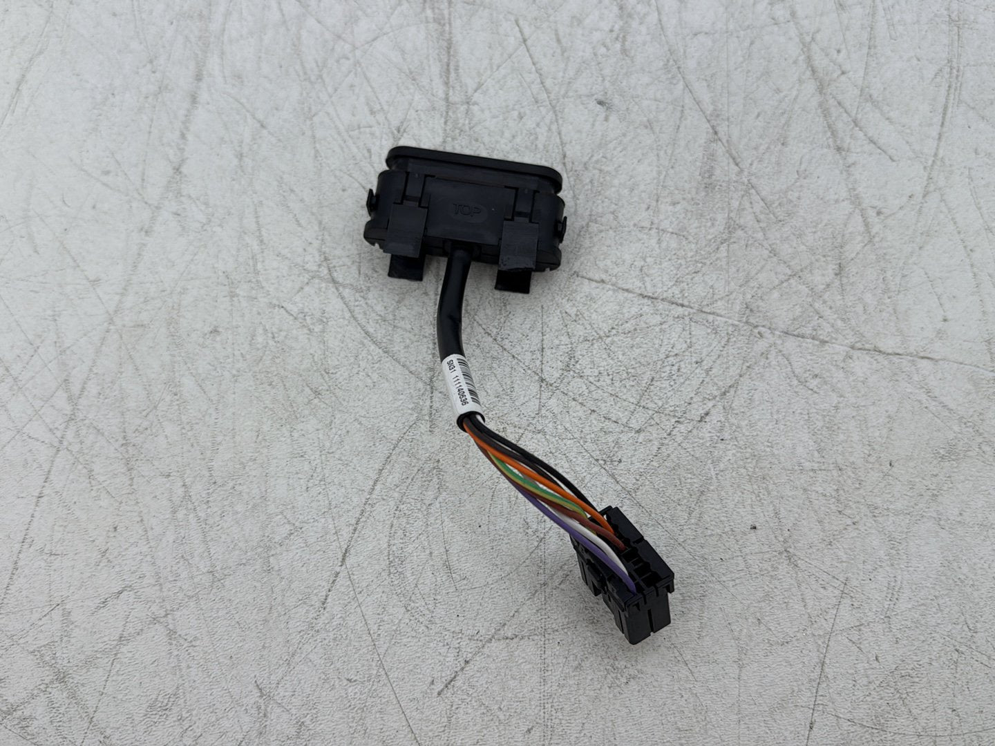 12 Harley Street Glide Touring FLHX OEM Dash Indicator Lamp Wire Plug 68789-96A
